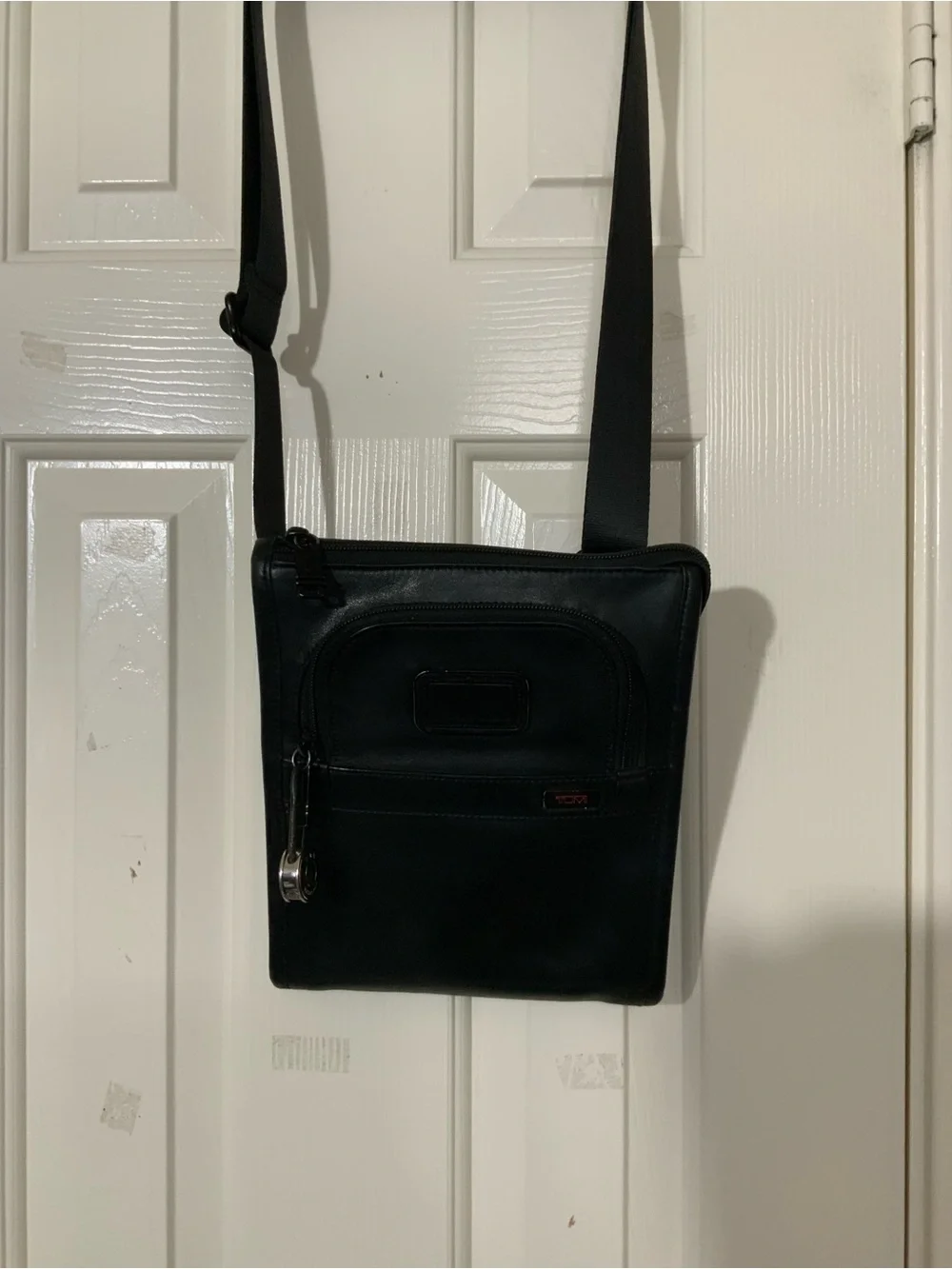 Tumi Gen 4.3 - 9.5” POCKET BAG SMALL Sling Crossbody - 100% BLACK LEATHER